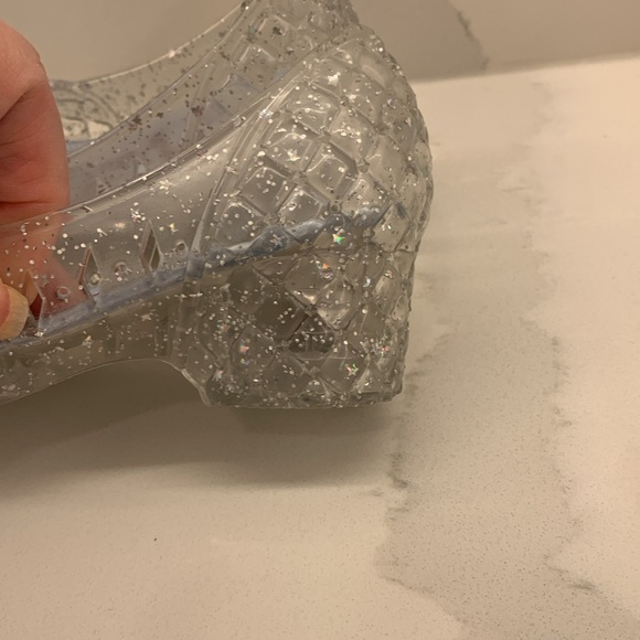 Cinderella shoes with light inside hill sz 6-7 - Picture 5 of 7